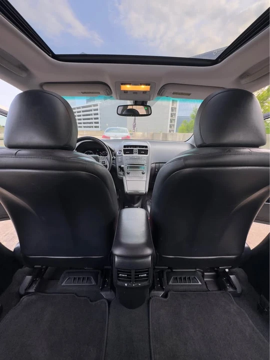 2010 Lexus HS - Image 13 of 20