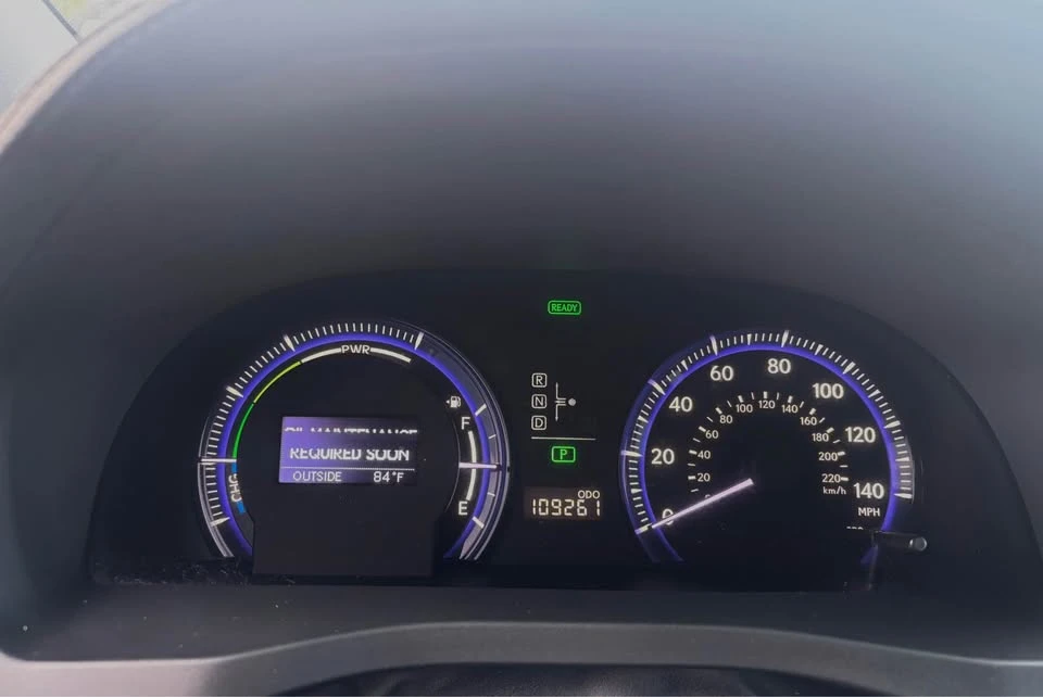 2010 Lexus HS - Image 19 of 20