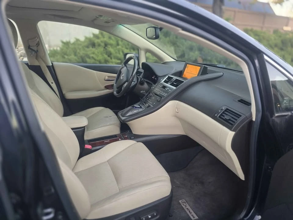 2010 Lexus HS - Image 3 of 20