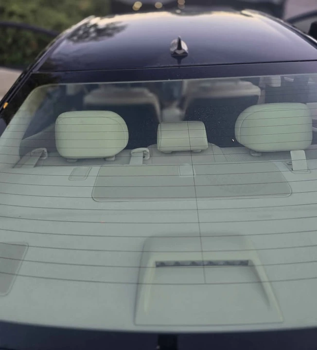 2010 Lexus HS - Image 13 of 20