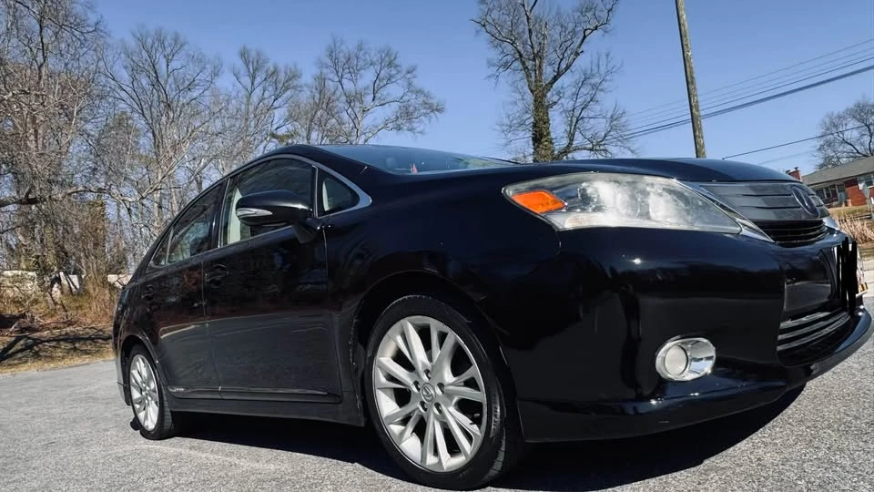 2010 Lexus HS - Image 4 of 10
