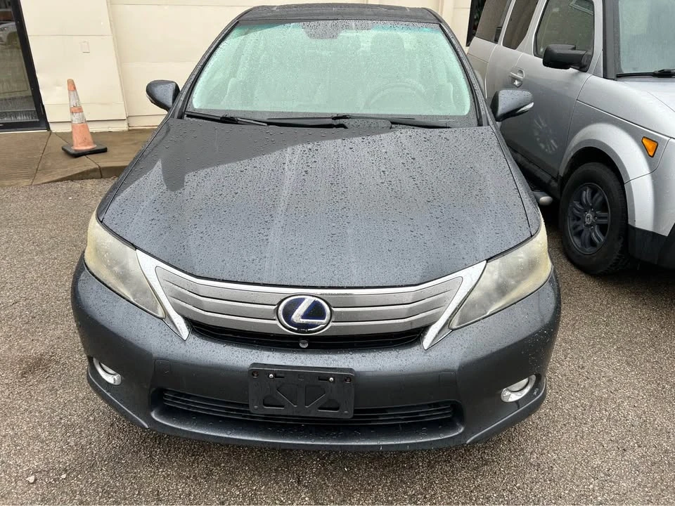 2010 Lexus HS - Image 2 of 6
