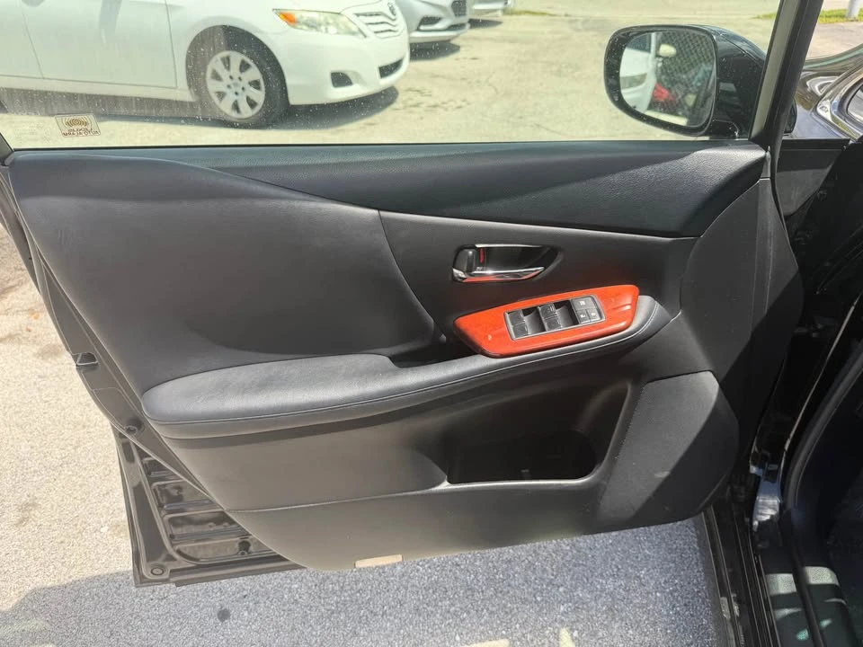2010 Lexus HS - Image 7 of 12