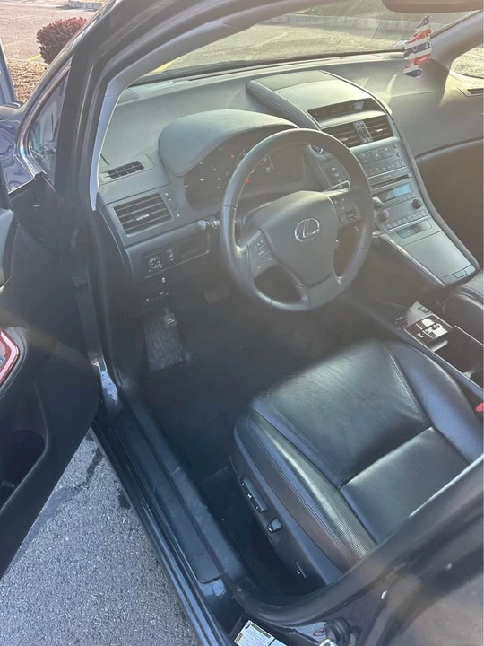 2010 Lexus HS - Image 6 of 9