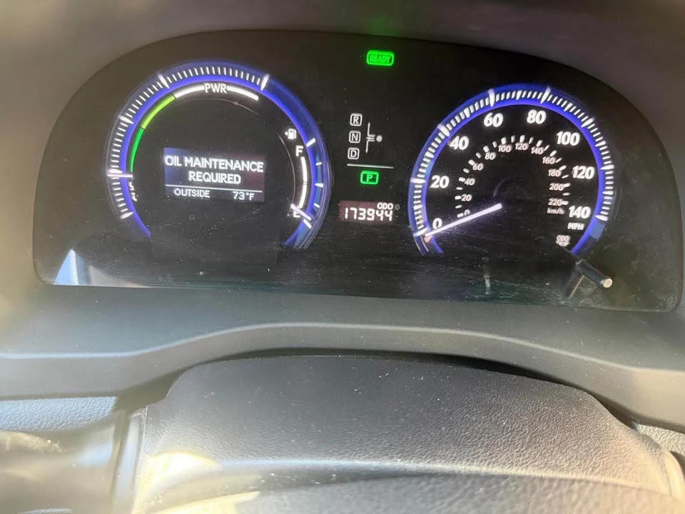 2010 Lexus HS - Image 17 of 18