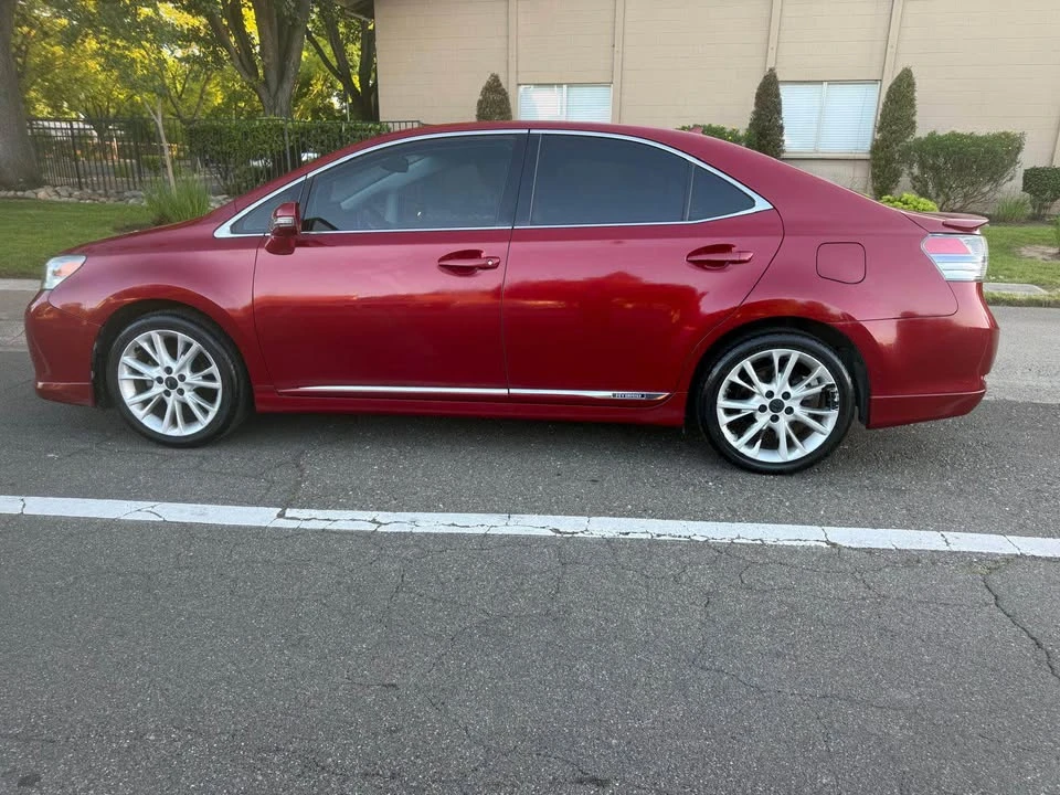 2010 Lexus HS - Image 3 of 18
