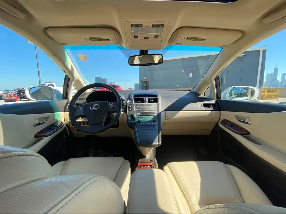 2010 Lexus HS - Image 8 of 9