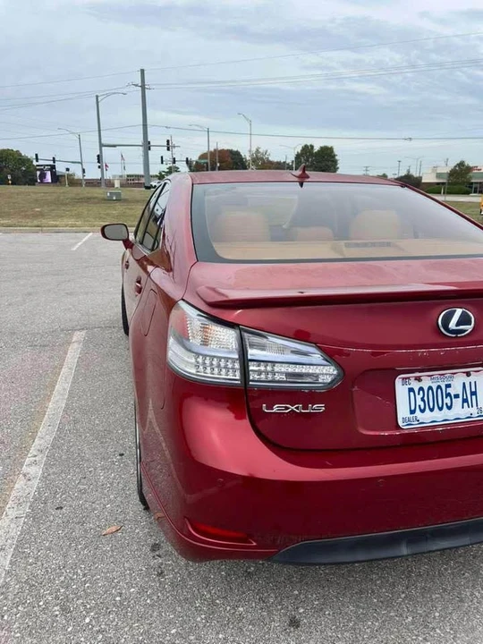 2010 Lexus HS - Image 3 of 18