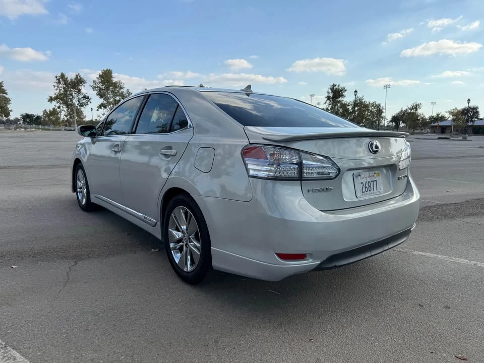 2010 Lexus HS - Image 15 of 20