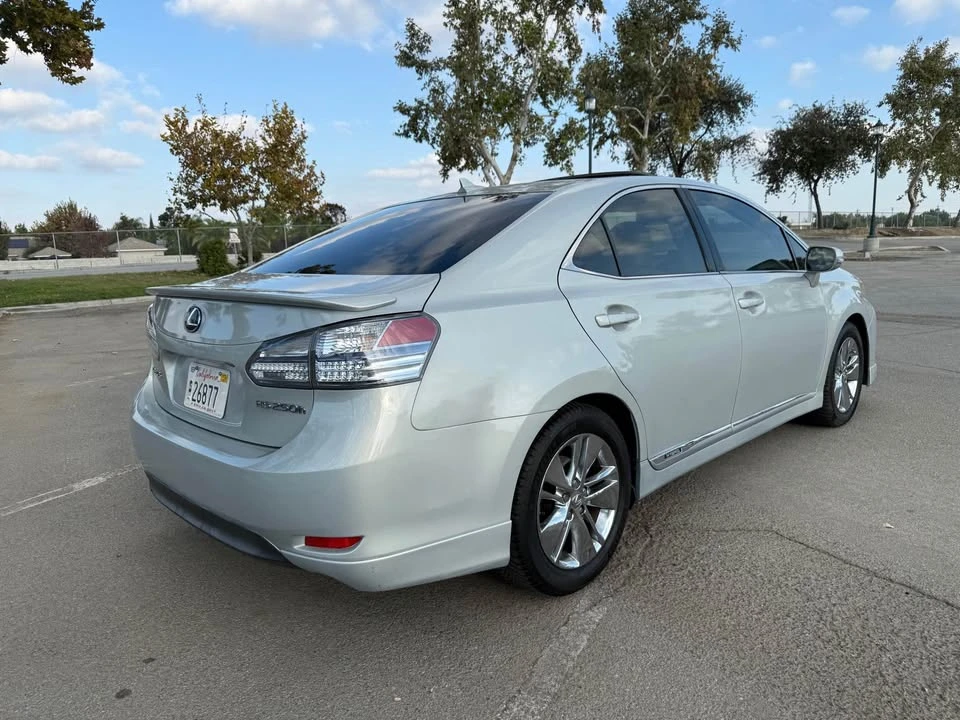 2010 Lexus HS - Image 14 of 20