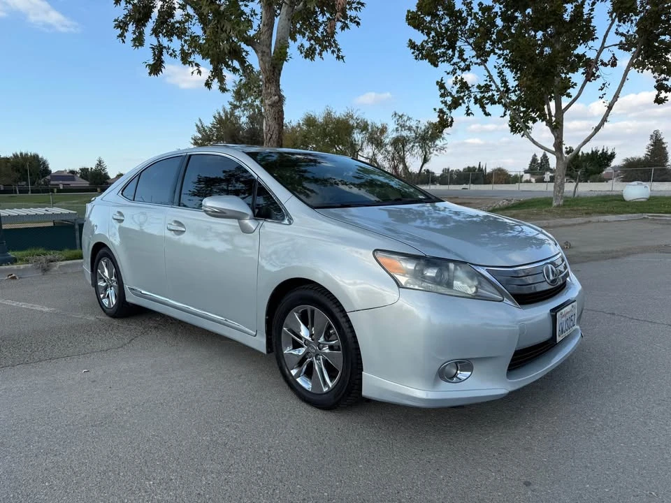 2010 Lexus HS - Image 2 of 20