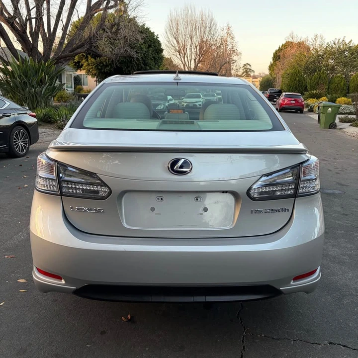 2010 Lexus HS - Image 5 of 15