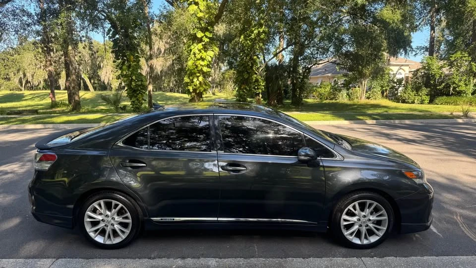 2010 Lexus HS - Image 3 of 14