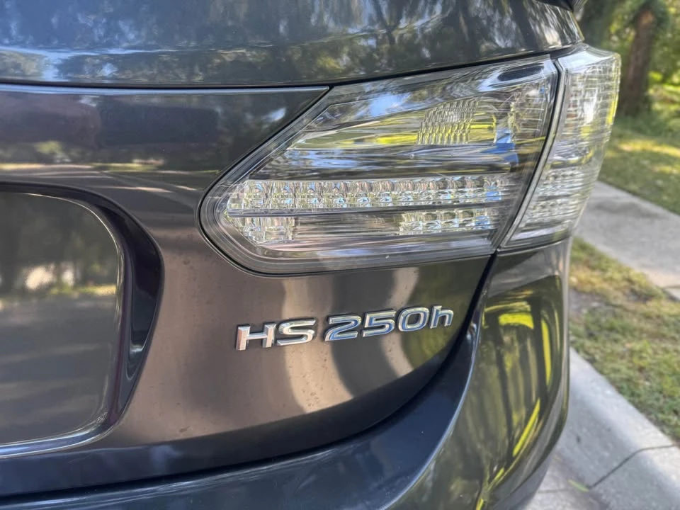 2010 Lexus HS - Image 14 of 14