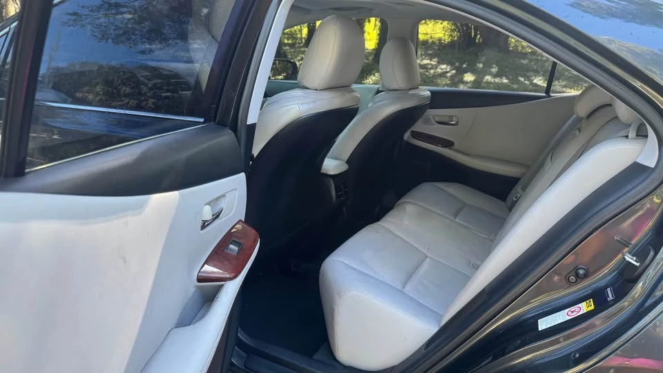 2010 Lexus HS - Image 7 of 14