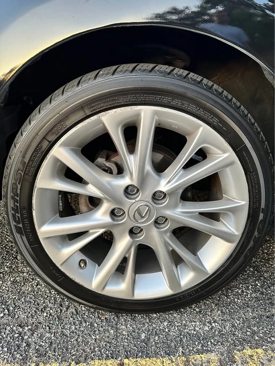 2010 Lexus HS - Image 13 of 16