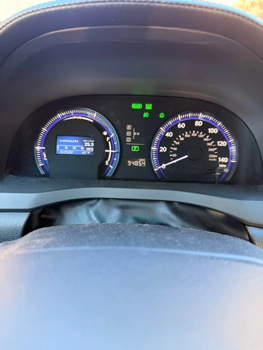 2010 Lexus HS - Image 2 of 16