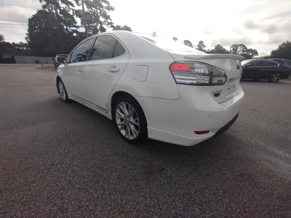 2010 Lexus HS - Image 3 of 20