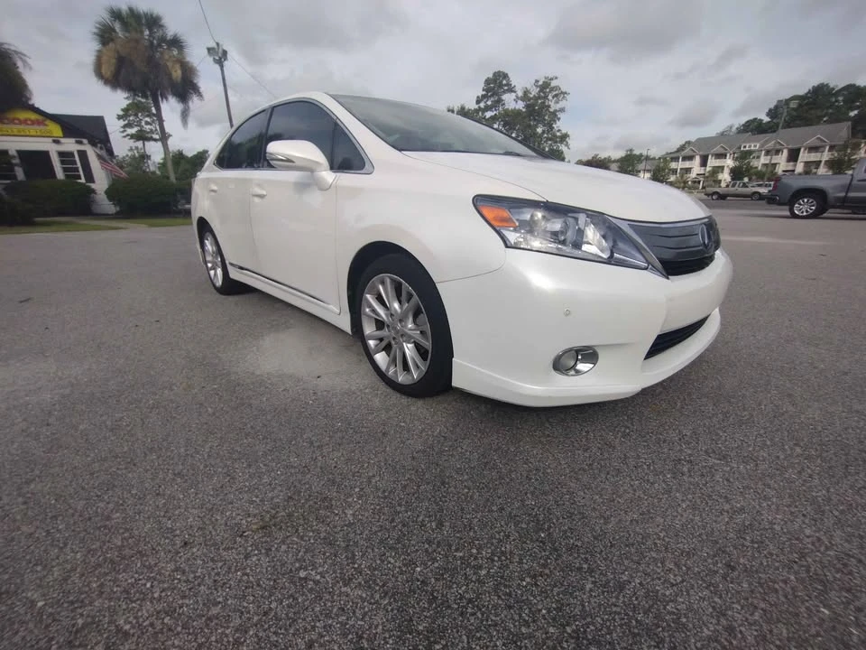 2010 Lexus HS - Image 2 of 20