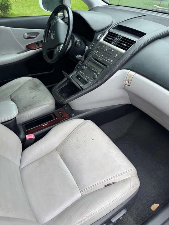 2010 Lexus HS - Image 9 of 9