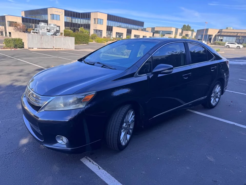 2010 Lexus HS - Image 9 of 16