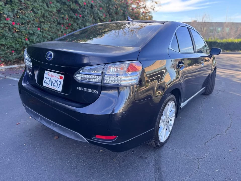2010 Lexus HS - Image 3 of 16
