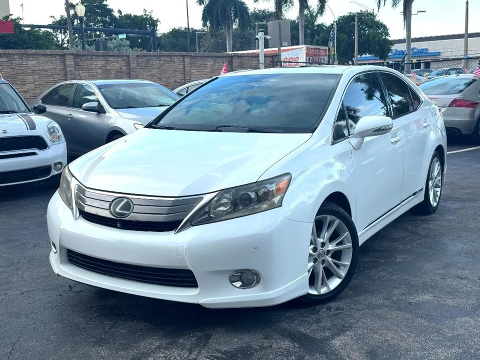 2010 Lexus HS - Image 9 of 21