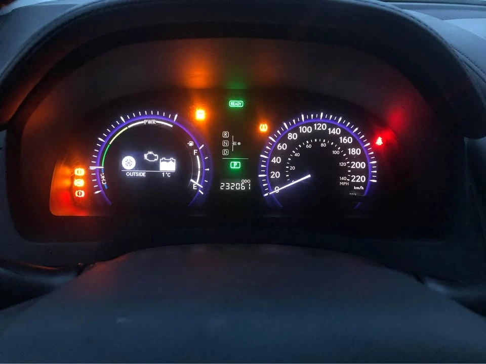 2010 Lexus HS - Image 7 of 8