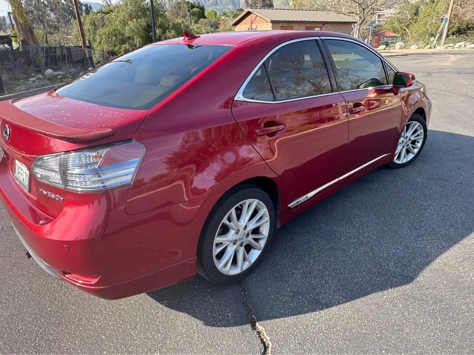 2010 Lexus HS - Image 2 of 7