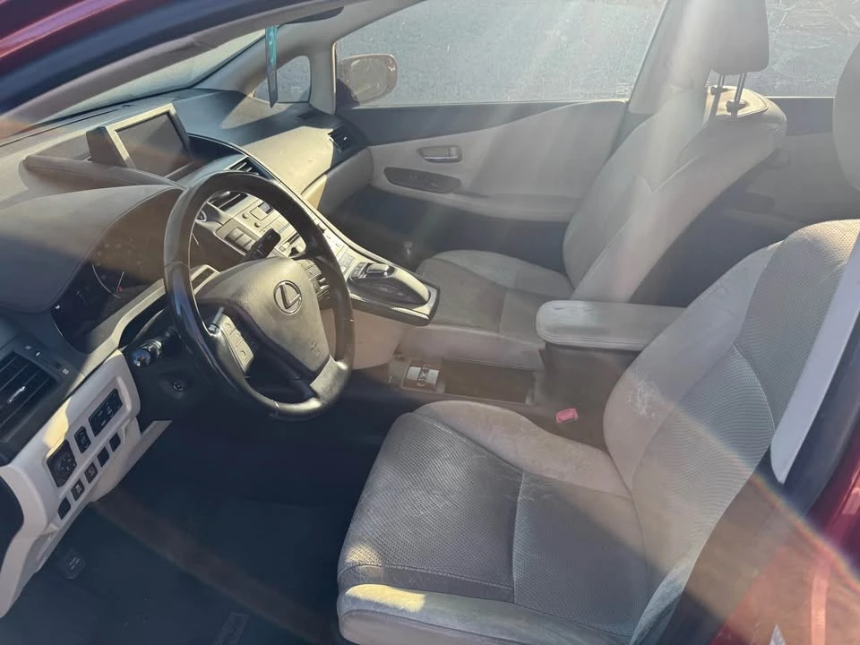 2010 Lexus HS - Image 4 of 7