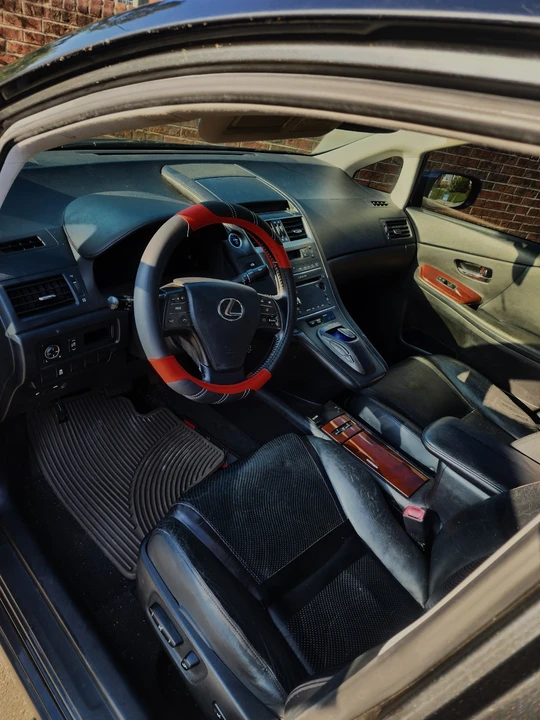 2010 Lexus HS - Image 12 of 31