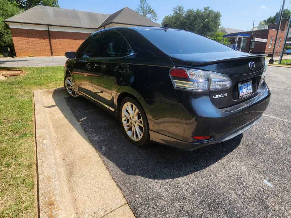2010 Lexus HS - Image 7 of 31