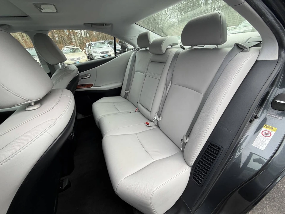 2010 Lexus HS - Image 20 of 21