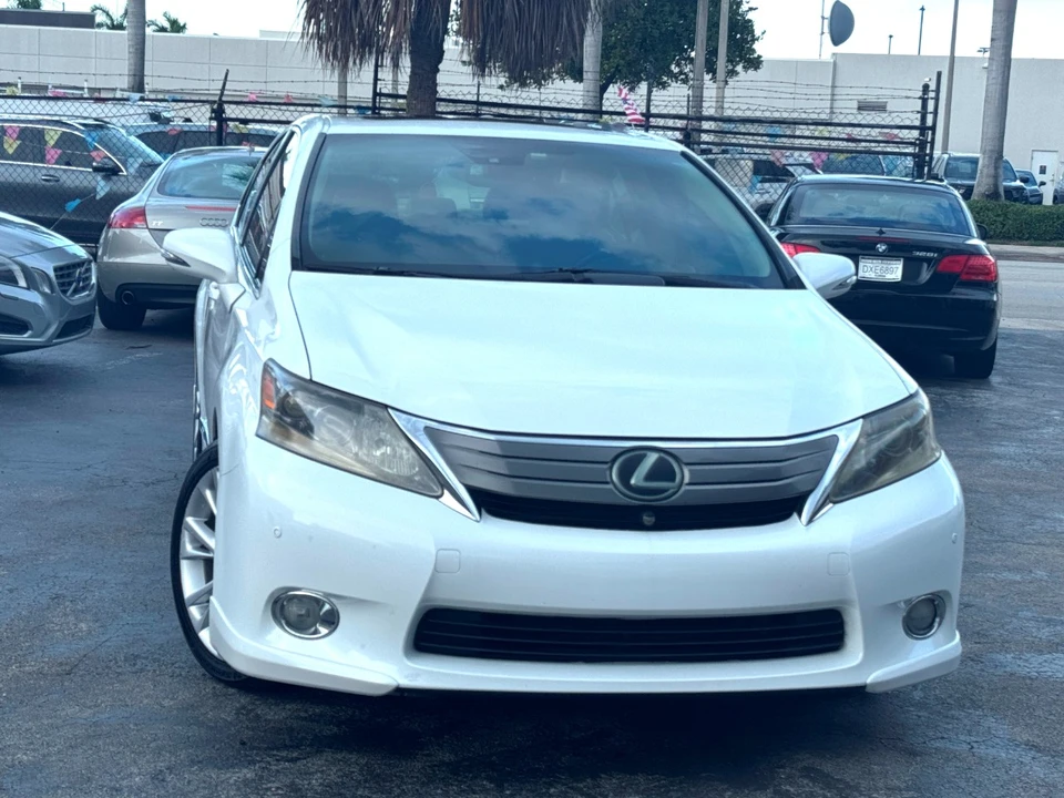 2010 Lexus HS - Image 5 of 12