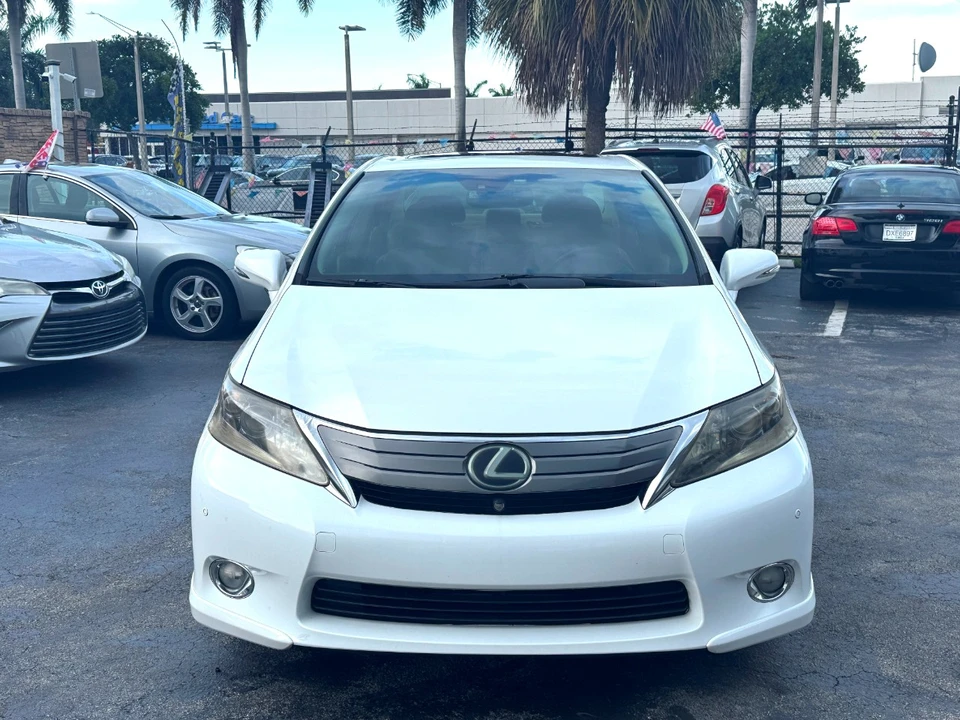 2010 Lexus HS - Image 12 of 12