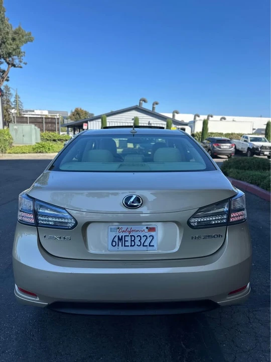 2010 Lexus HS - Image 3 of 10