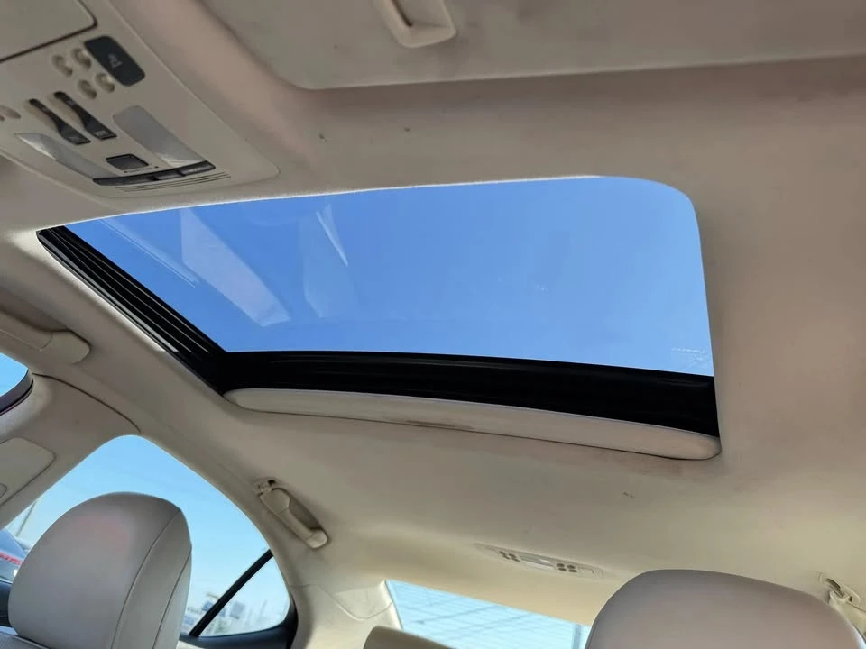 2010 Lexus IS 2nd Gen - Image 14 of 20
