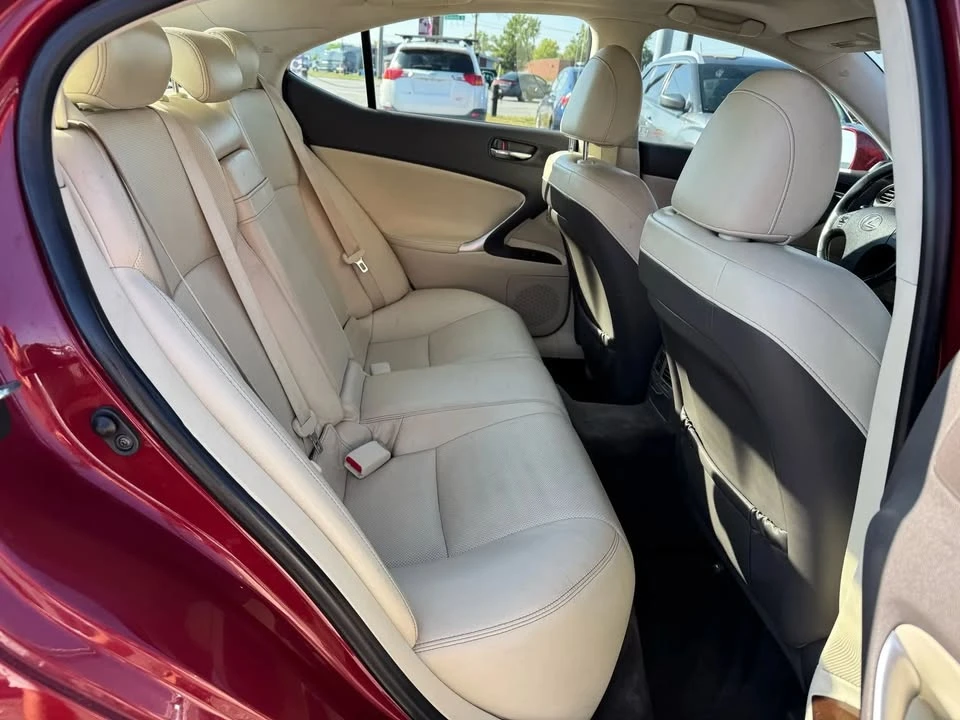 2010 Lexus IS 2nd Gen - Image 11 of 20