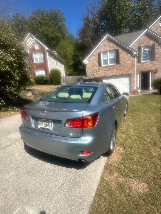 2010 Lexus IS 2nd Gen - Image 6 of 10