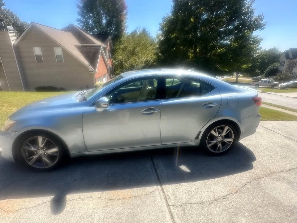 2010 Lexus IS 2nd Gen - Image 5 of 10