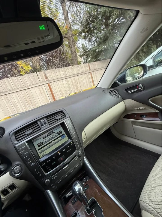 2010 Lexus IS 2nd Gen - Image 6 of 10