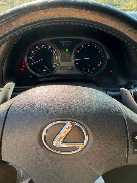 2010 Lexus IS 2nd Gen - Image 5 of 9