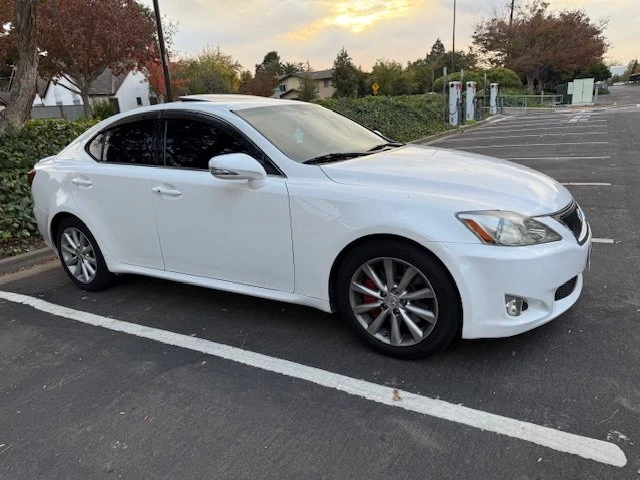 2010 Lexus IS 2nd Gen - Image 4 of 9