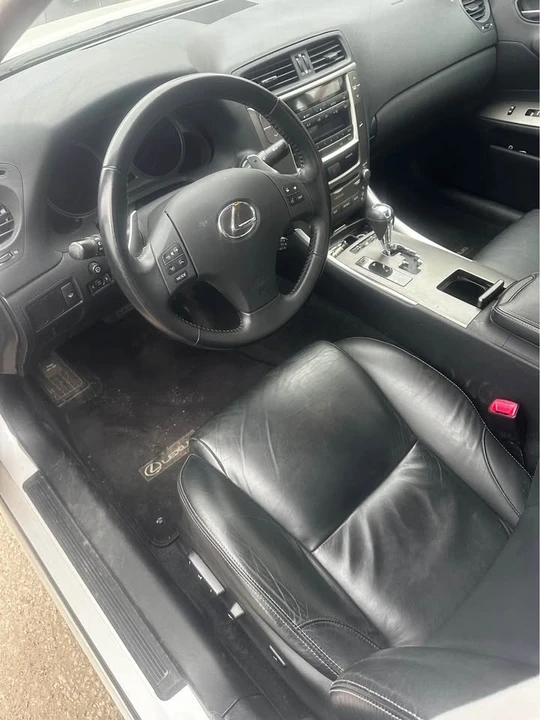 2010 Lexus IS 2nd Gen - Image 5 of 6