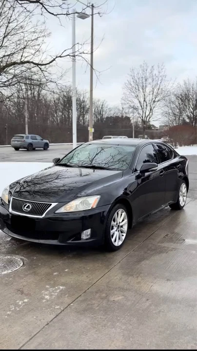 2010 Lexus IS 2nd Gen - Image 4 of 4