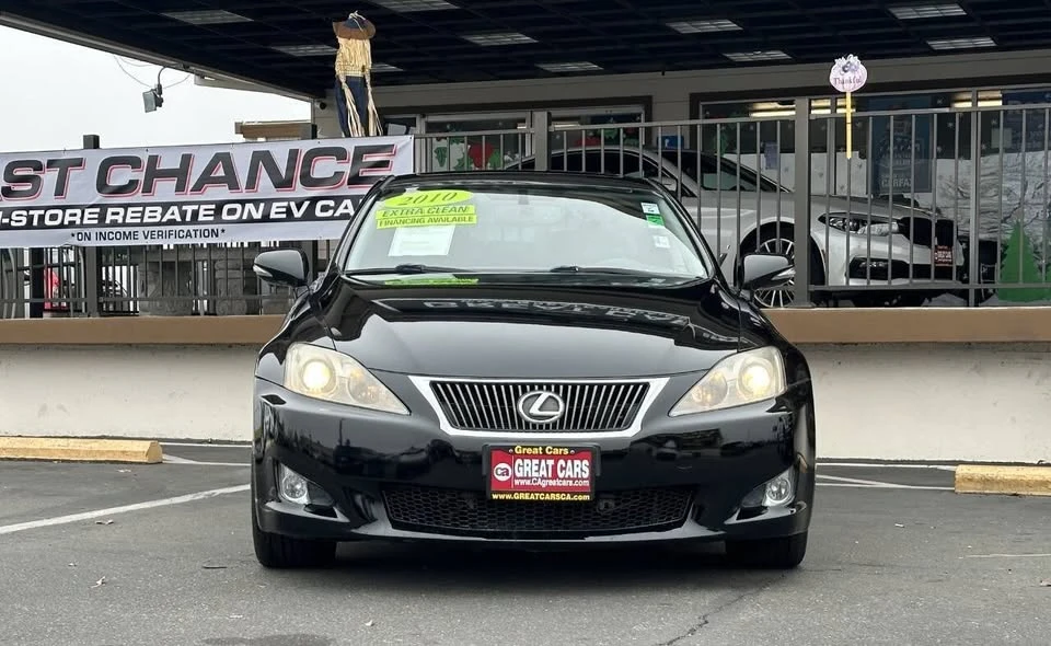 2010 Lexus IS 2nd Gen - Image 2 of 20