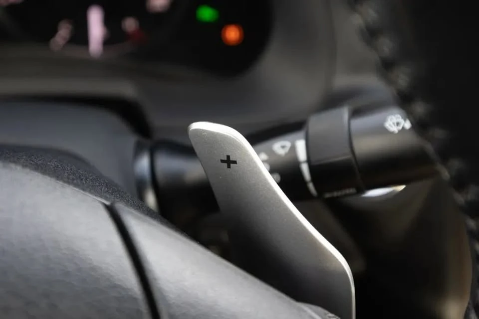 2010 Lexus IS 2nd Gen - Image 19 of 20