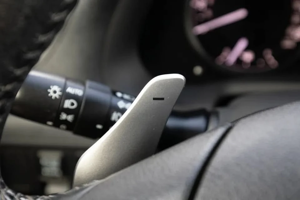 2010 Lexus IS 2nd Gen - Image 18 of 20