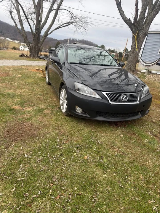 2010 Lexus IS 2nd Gen - Image 4 of 8