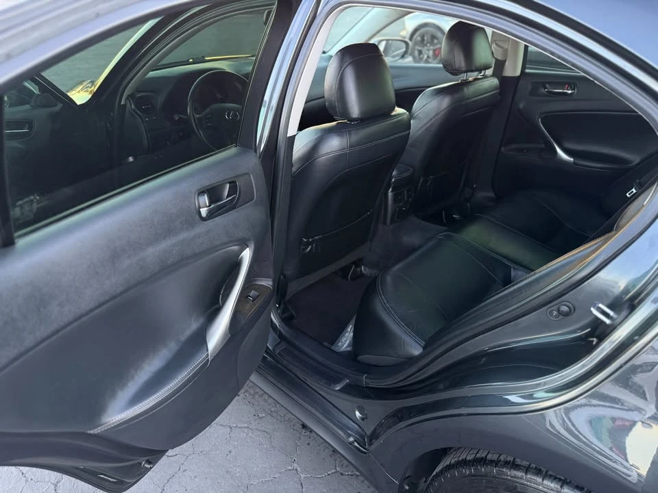 2010 Lexus IS 2nd Gen - Image 13 of 21
